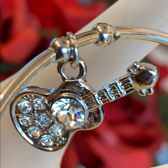 New Crystal Guitar Bracelet - Picture 7 of 8